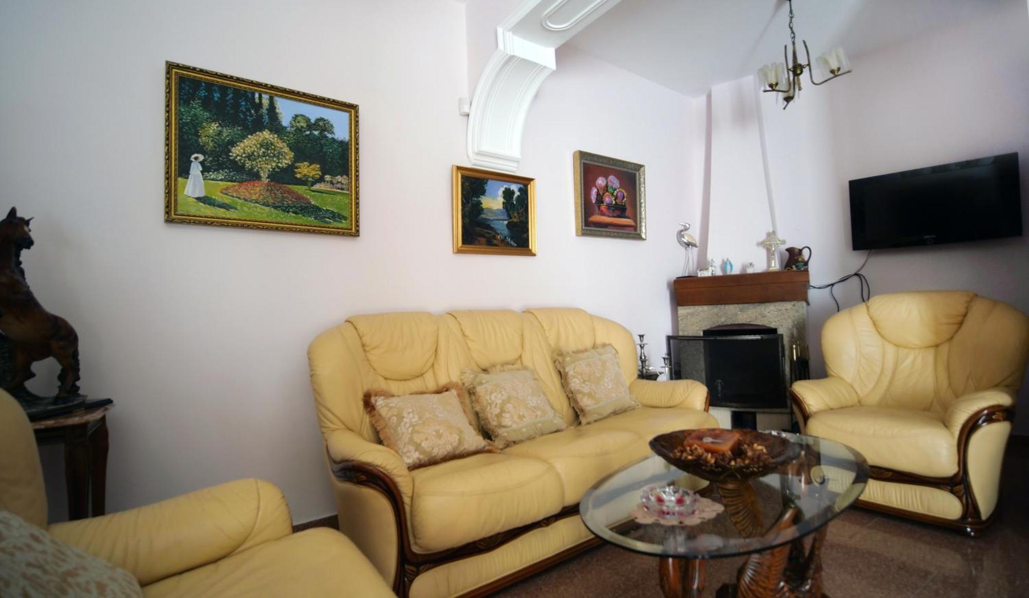 Decolli Holiday home *
