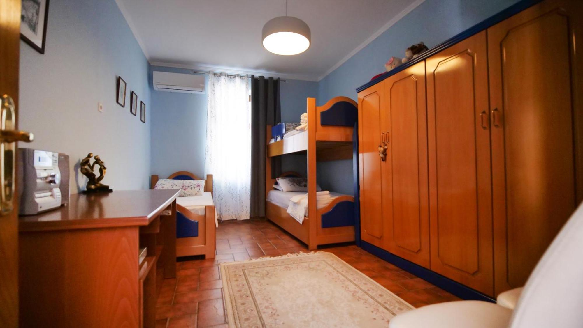 Decolli Berat